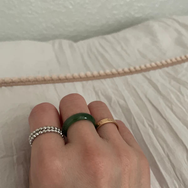 SHAHMINES customer wearing jewelry