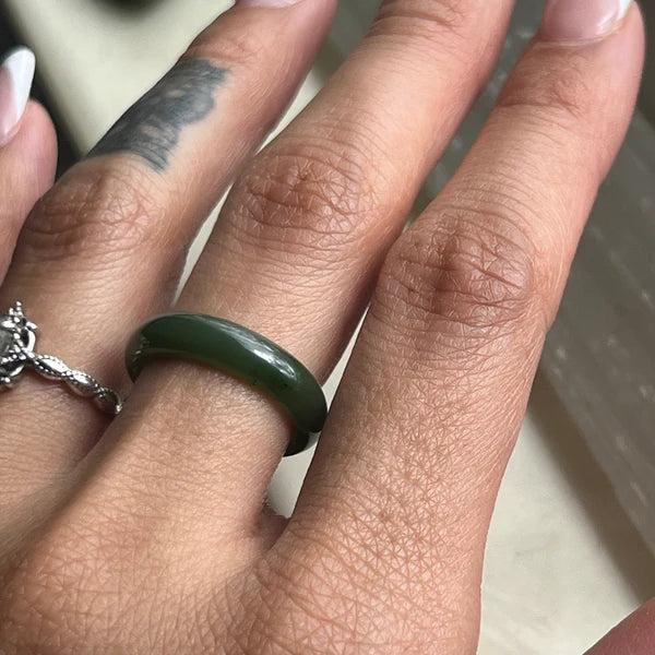 SHAHMINES customer wearing jewelry